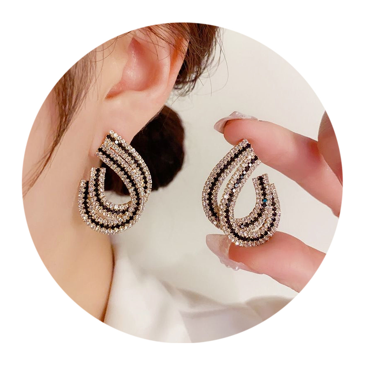 ピアス